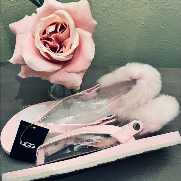 UGG Laalaa Seashell flip flops #1090387/ Size 7​ NWT - Picture 2 of 4